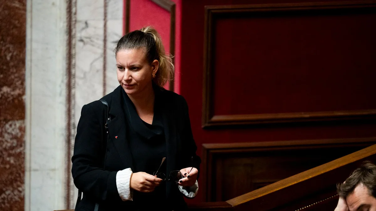 Mathilde Panot lâche Aurélien Taché, député LFI qui publie son livre chez Bolloré