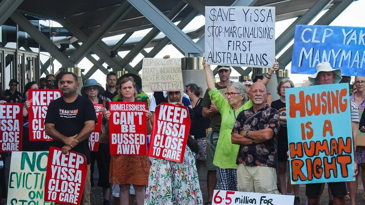 'Heartless' homeless shelter closure condemned