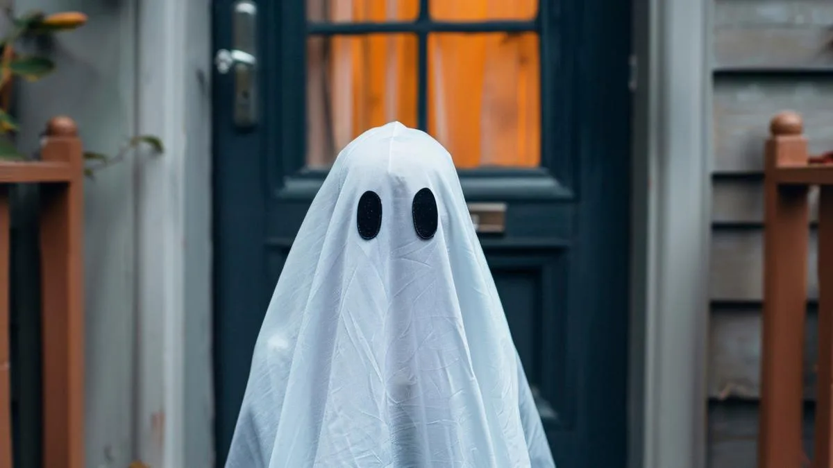 Ghost hunter names most common misconception about spooks
