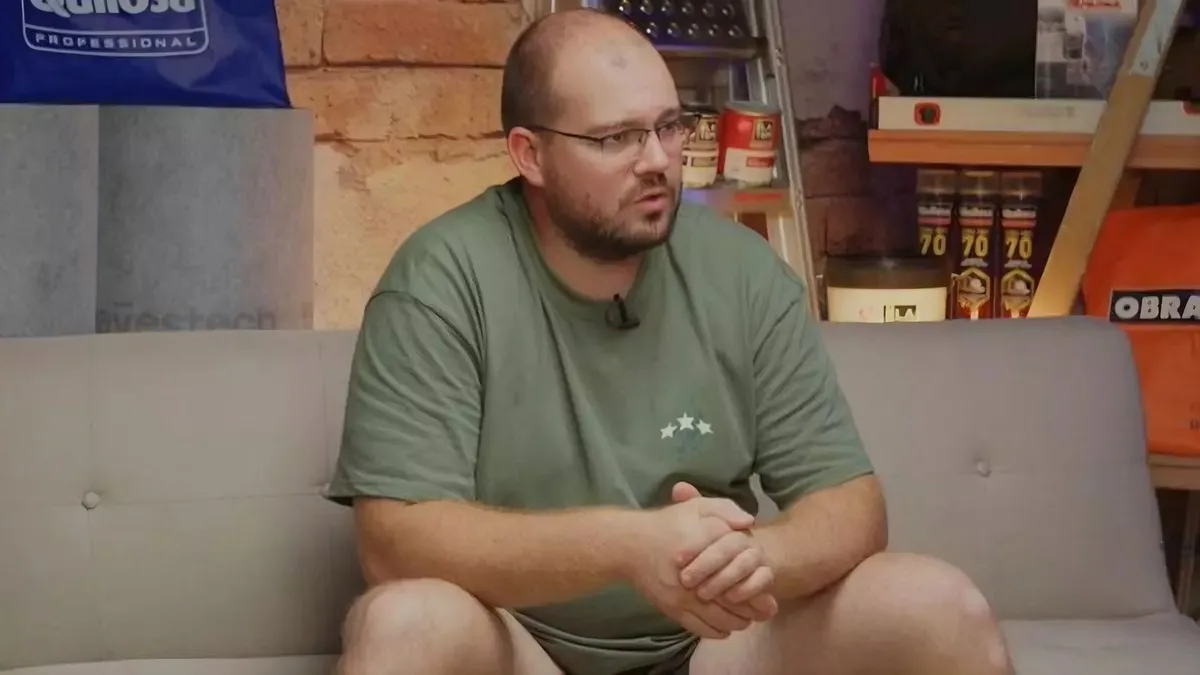 Diego, 29 años, albañil: "El mejor obrero es al que no se le notan las mentiras, hace una faena y piensas que está bien"
