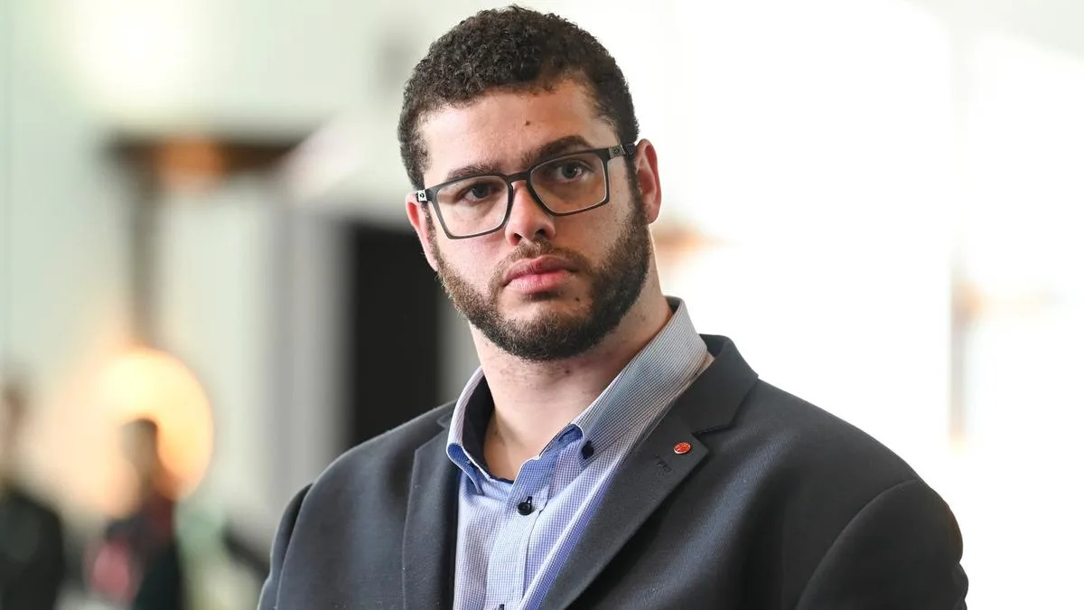 Cabinet minister Tim Ayres calls for Greens leader to answer ‘questions’ amid Jordon Steele-John scandal