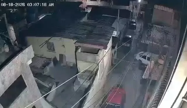Cámara de seguridad captan el sismo registrado en Caracas y La Guaira este #18Ago