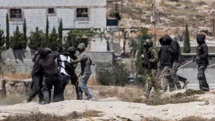Des journalistes de l'AFP agressés par des colons israéliens près de Bethléem en Cisjordanie occupée
