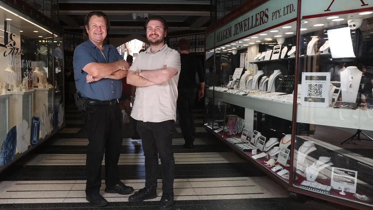 Perth jeweller bounces back from smash-and-grab to become national awards finalist