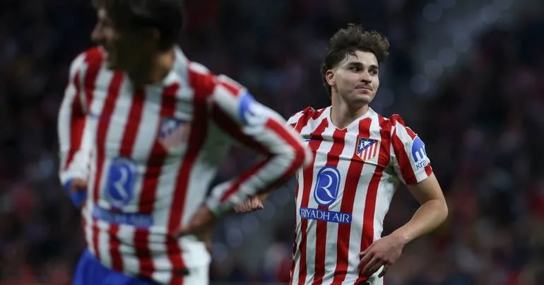 Álvarez tem três saídas, mas nenhuma o leva ao Barça