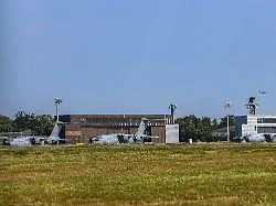 Lag Drohne schon länger dort?: Bericht: Sprengstoff nahe Bundeswehr-Flugplatz Wunstorf gefunden