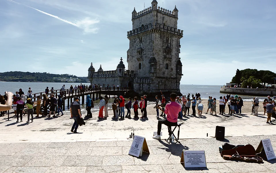 Receitas turísticas sobem 4,2% para quase 13 milhões de euros no primeiro semestre