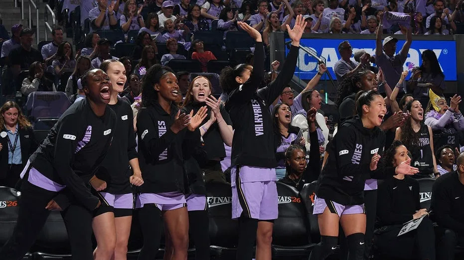 Gabby Williams delivers late as Valkyries shut down Angel Reese, Dream to win WNBA Finals opener