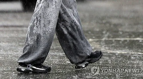전북 흐리고 오후부터 소나기…낮 기온 27∼31도