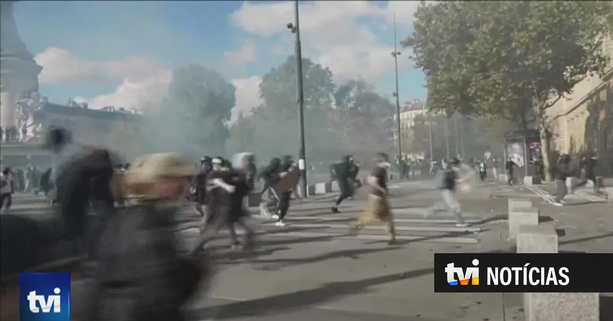 Sábado de protestos em França marcado por novos confrontos entre polícia e manifestantes