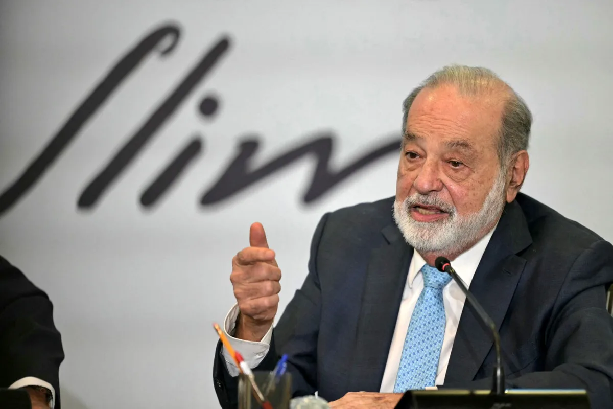 Carlos Slim tiene 6 empresas enormes en la Bolsa Mexicana y una más por llegar: de minería a telecomunicaciones