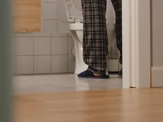 Quatre conseils pour éviter d’avoir à aller aux toilettes la nuit et mieux dormir