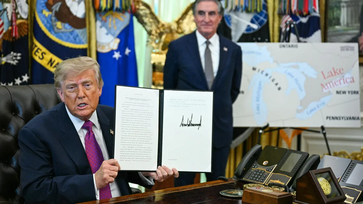 Donald Trump change le nom de l’emblématique lac Ontario en pleine brouille avec le Canada