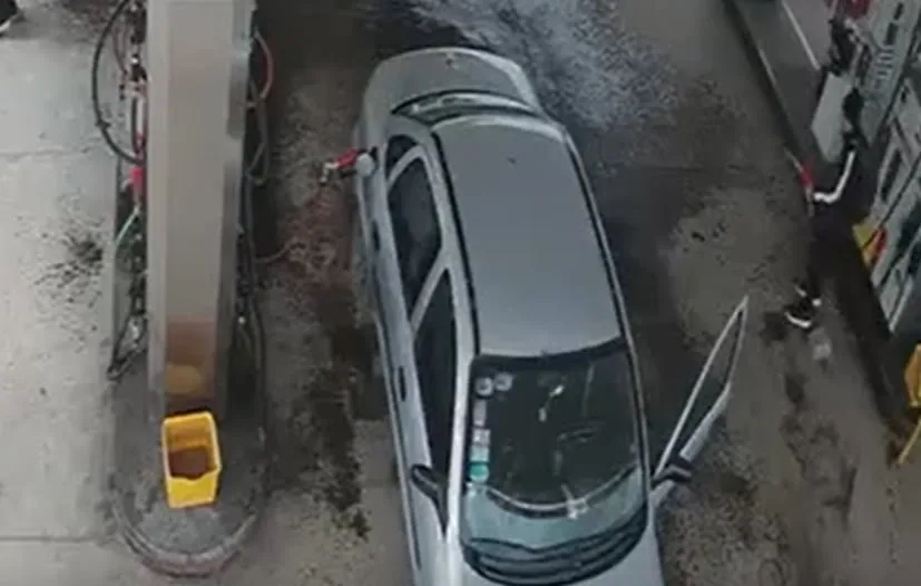 Un joven intentó incendiar una estación de servicio en Merlo: arrojó nafta sobre un auto, su dueño y un playero