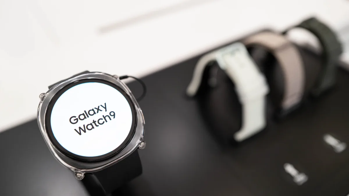 What does the orange dot on your Samsung Galaxy Watch mean?