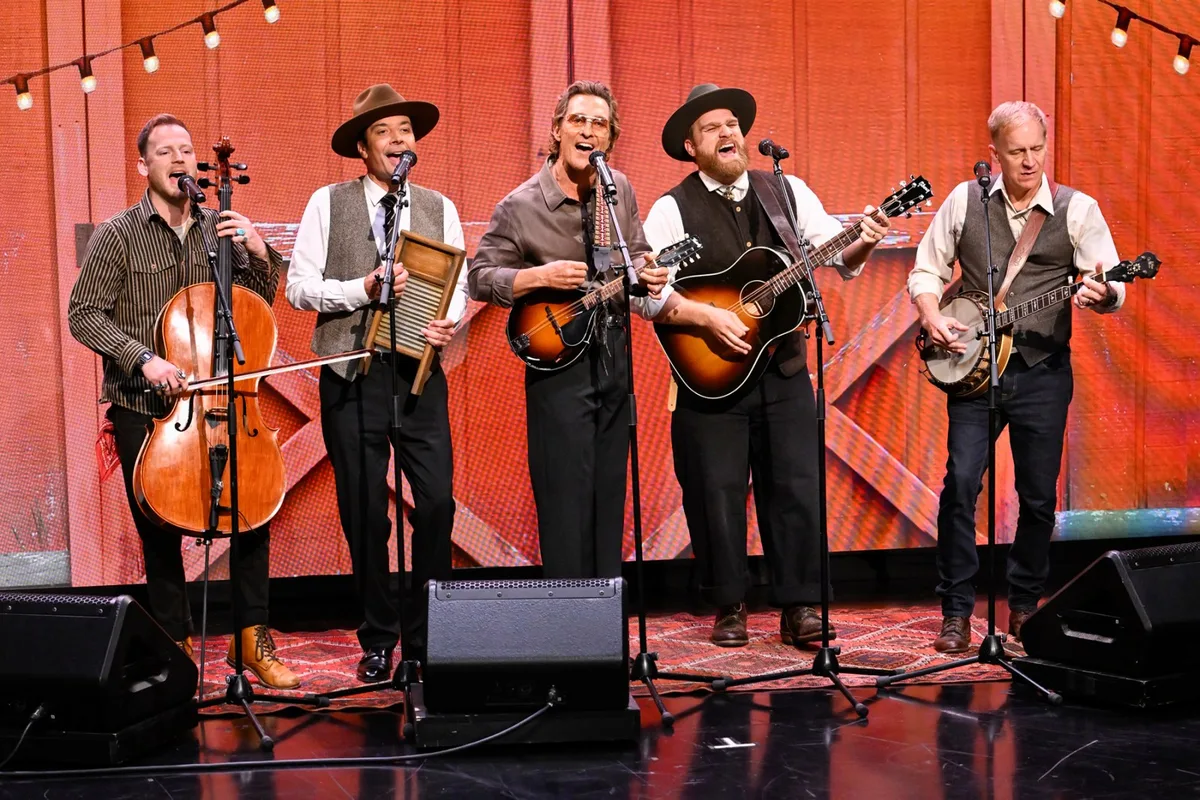 Matthew McConaughey Gives Ella Langley’s ‘Choosin’ Texas’ a Bluegrass Spin on ‘Fallon’