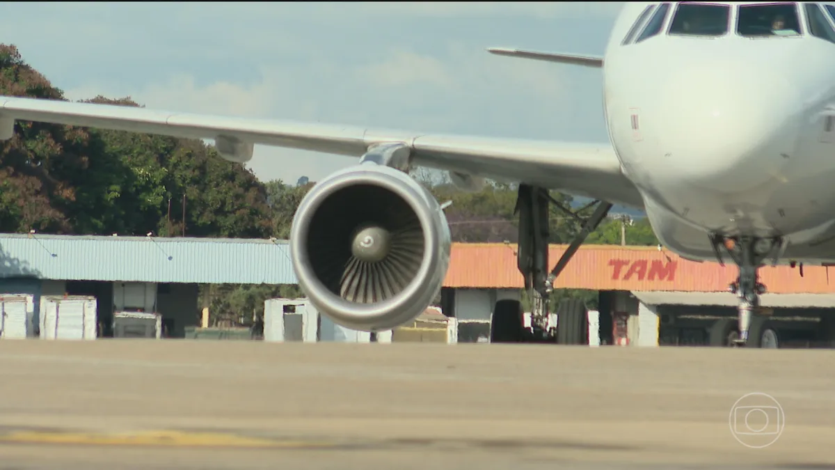 Combustível de avião sobe 14% em setembro e dobra no ano; as passagens vão ficar mais caras?