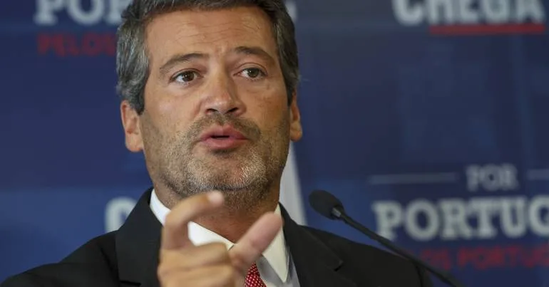 André Ventura anuncia hoje decisão sobre moção de censura