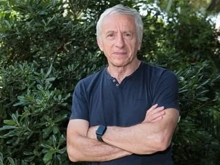 Un jeune militaire mis en examen pour l’agression de l’écrivain Jean-Christophe Rufin, deux personnes encore recherchées