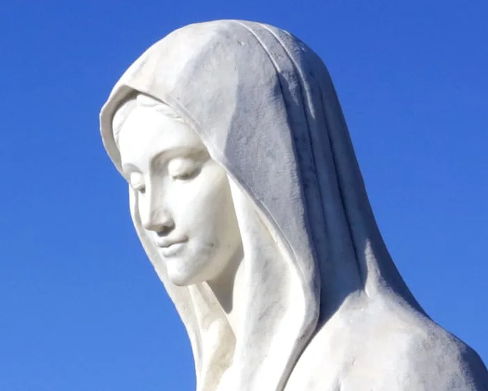 Thursday news quiz: A Clacton zero, a departed hero and a whopper Virgin Mary