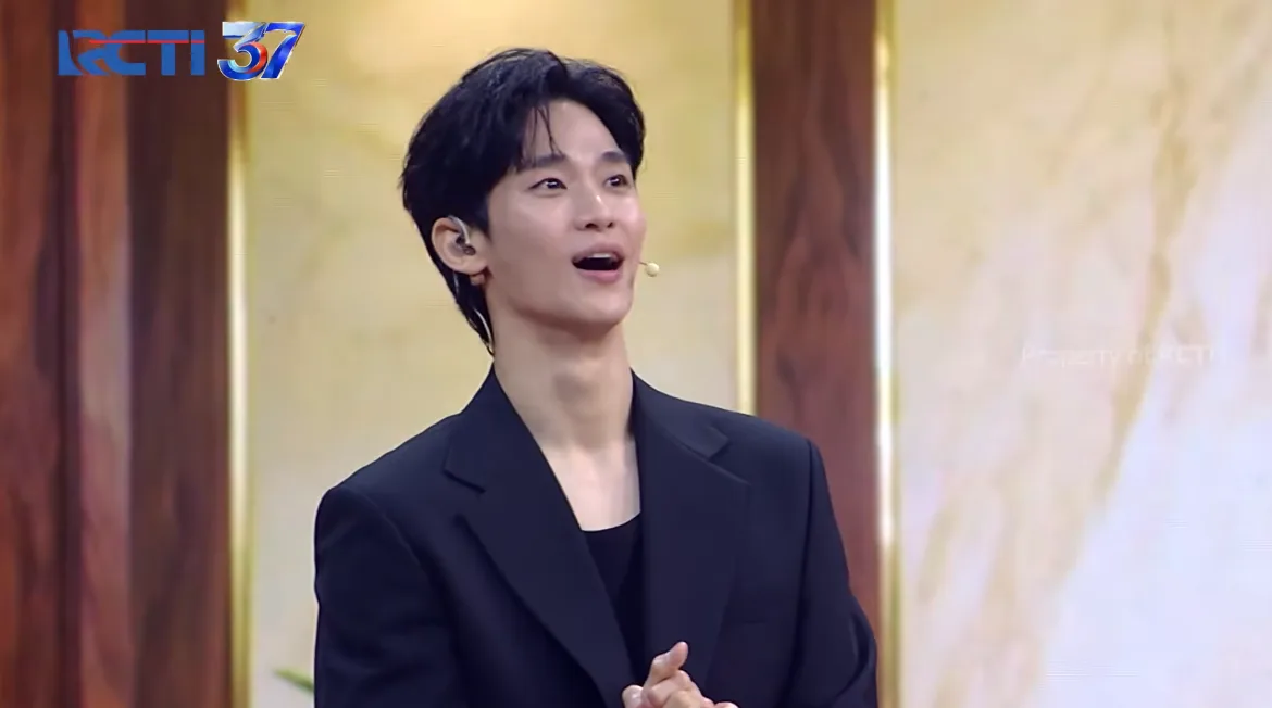 김수현, 15년 만에 ‘드림하이’ 불렀다…1년 공백 깨고 활동 재개 [SD톡톡]