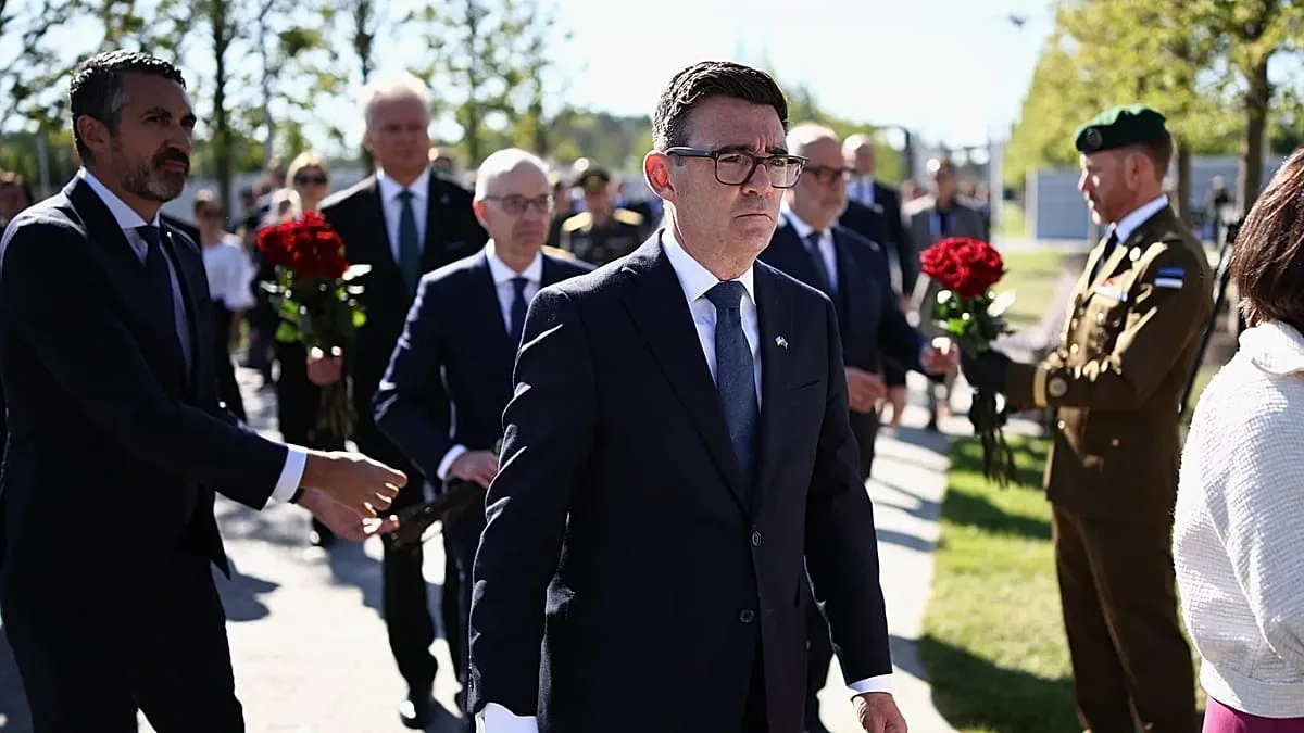 Reino Unido deve ser "mais ousado" na aproximação à UE, diz Andy Burnham