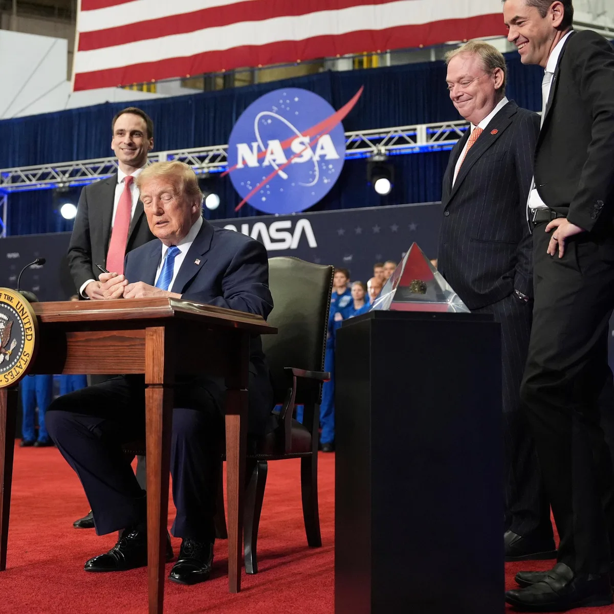 Weltraum - US-Präsident Trump kündigt neue Weltraum-Akademie an