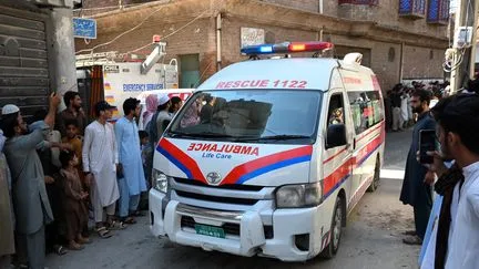 Au Pakistan, 27 enfants et un enseignant tués dans l'effondrement du toit de leur école