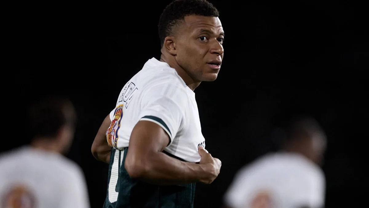 Mbappé contesta a sus detractores tras la polémica de las camisetas: "Quería tener un gesto con todos los inmigrantes"