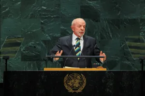 Lula diz que Brasil baterá recorde de exportações apesar de tarifaço dos EUA