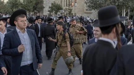 En Israël, la participation des ultra-orthodoxes à l'effort de guerre au cœur des débats avant les élections législatives