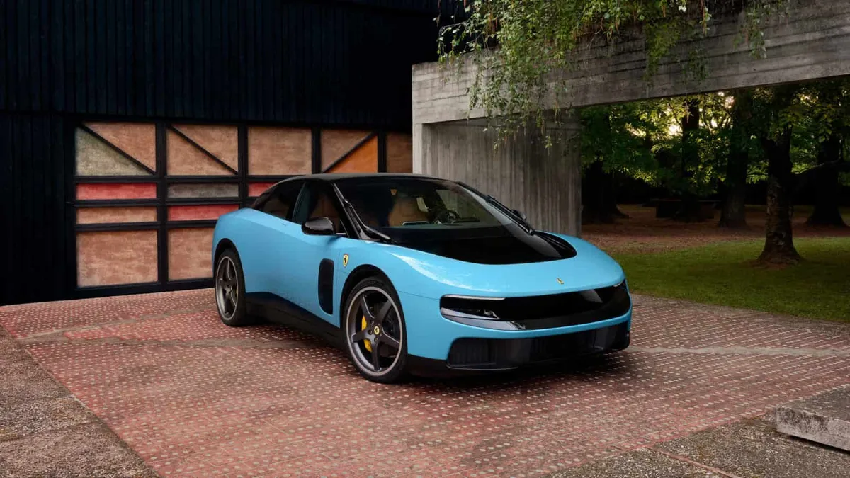 Primeiro Ferrari Luce vendido por 40 milhões de dólares em leilão