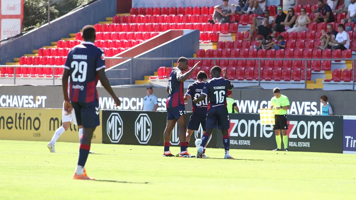 Chaves-Feirense, 1-0: flavienses somam primeira vitória da época