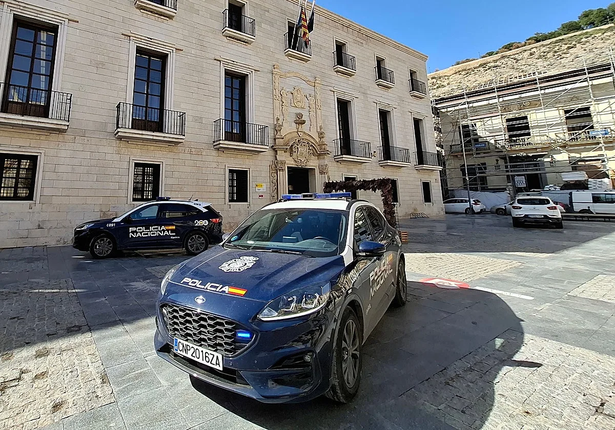 Detenida una administradora por apropiarse de 17.800 euros de dos comunidades