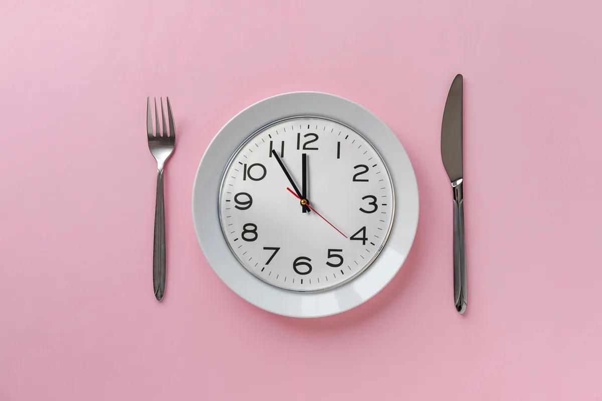 Dieta com restrição de horário: faz sentido adotar essa tática?