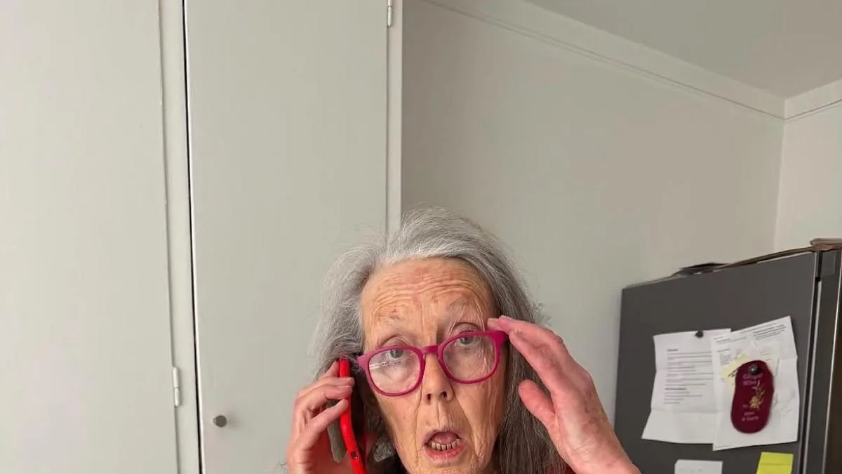 El quinto elemento: la poesía de Anne Carson