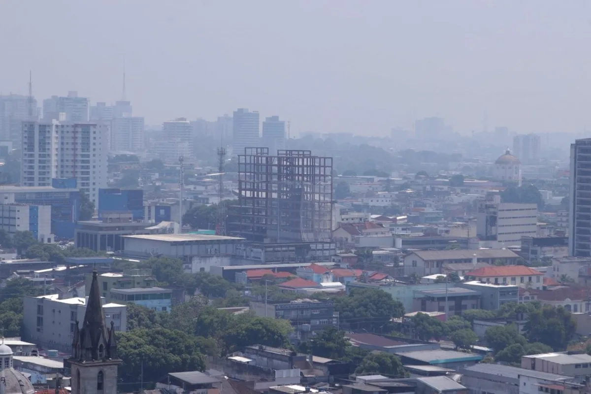 Com fumaça de queimadas, Manaus é a capital brasileira com a pior qualidade do ar nesta sexta