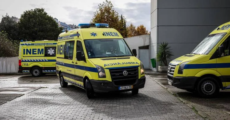 Bombeiros denunciam esperas longas por ambulâncias do INEM