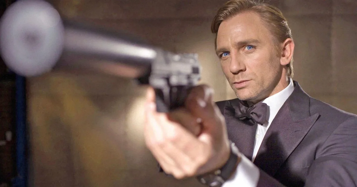 ロンドンEYE:次期ジェームズ・ボンドは誰に 時代を映す007 女性描写も焦点