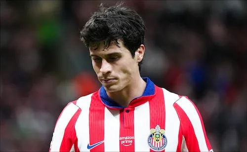 Chivas empata con Tigres y suma cuatro partidos sin ganar; no aprovecha ventaja numérica ni localía