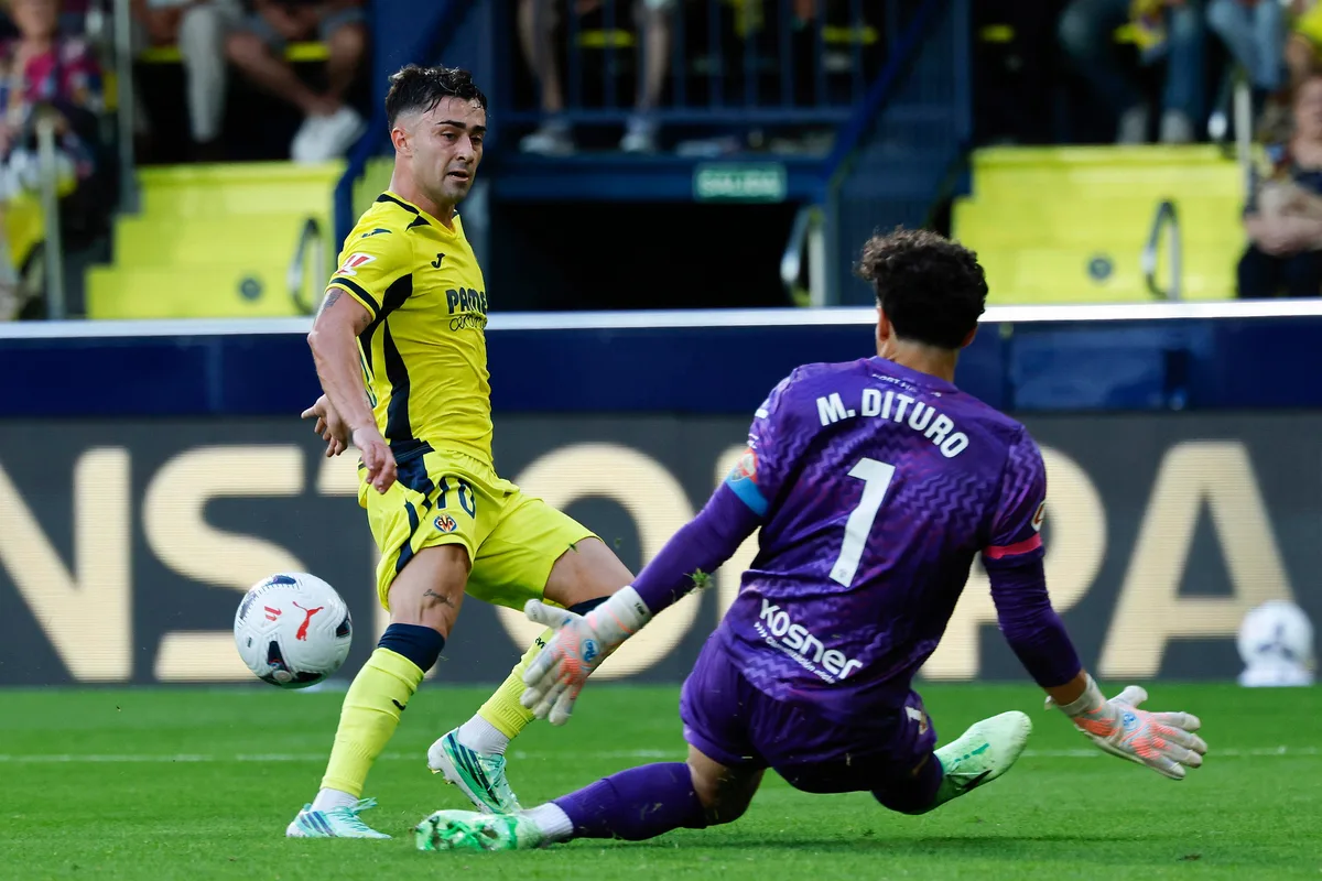 Dituro encalla al Submarino antes de Anfield
