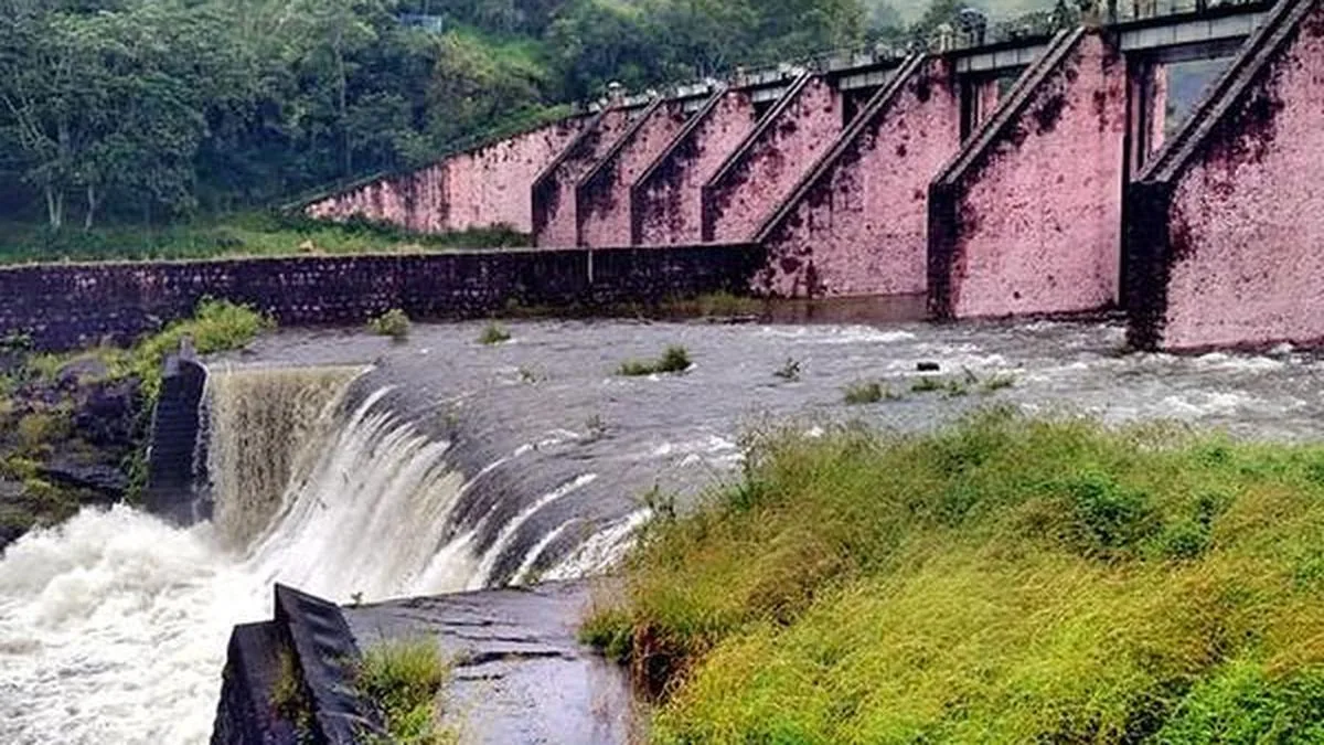 Water level in Mullaperiyar dam stands at 122.60 feet