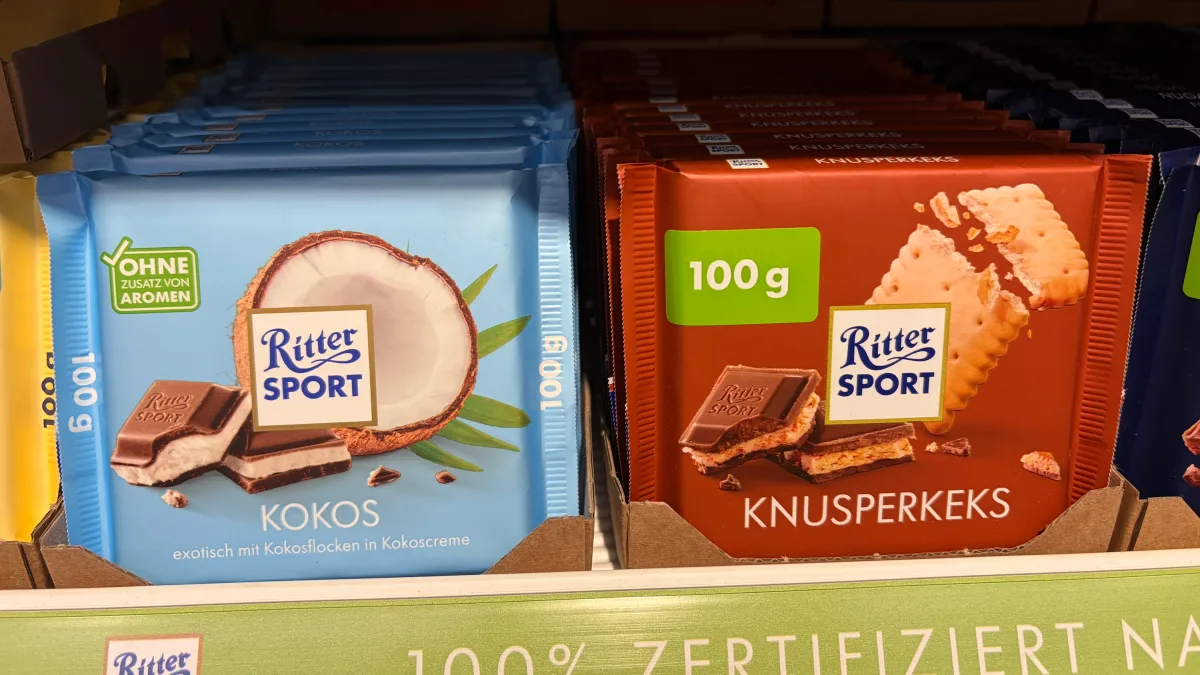 Neue EU-Richtlinie: Warum klebt Ritter-Sport kleine Sticker auf Millionen Schokotafeln?