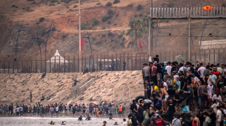 Spanish PM points finger at Israel, Russia disinformation over Ceuta migrant crisis