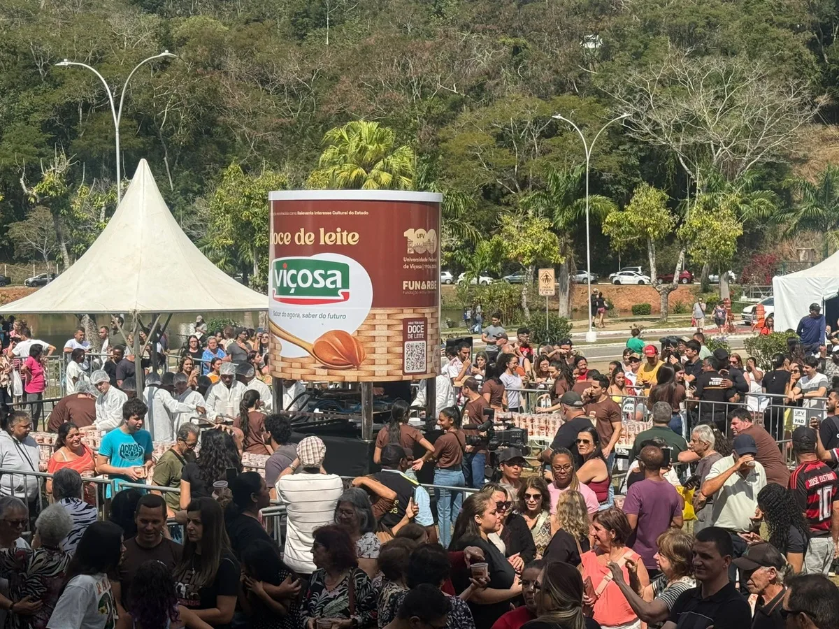 Viçosa bate recorde com distribuição de 3,4 toneladas de doce de leite