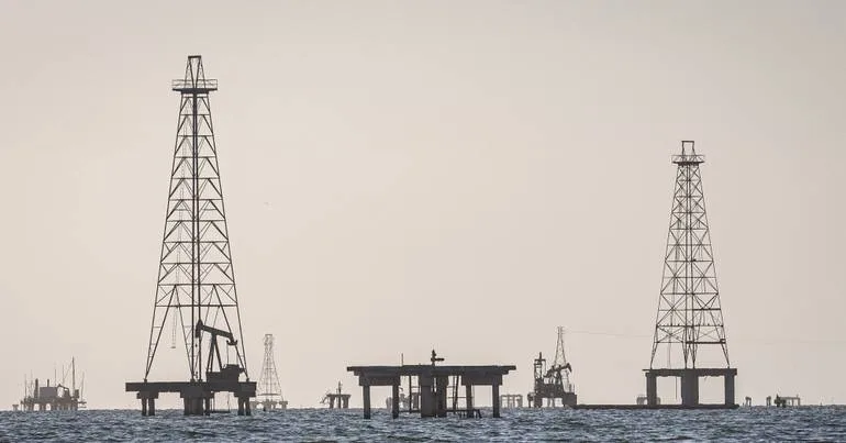 EUA concedem petróleo da Venezuela por 100 anos