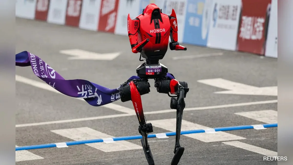 A Chinese Humanoid Robot Just Broke Usain Bolt's Sprinting Record