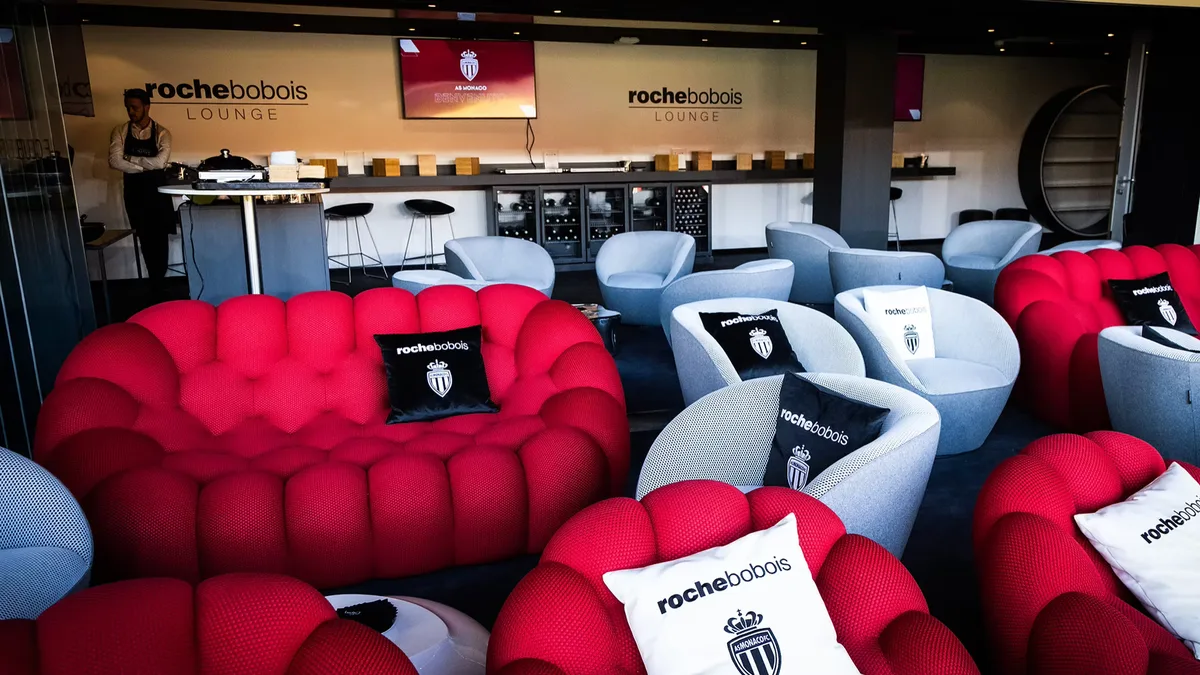 Primeiro em vermelho, agora em verde. Roche Bobois lança lounge no Sporting