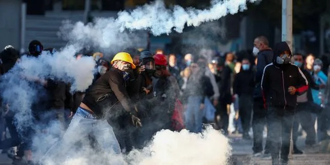 En Albanie, le premier ministre exclut toute démission au sixième jour de violentes manifestations