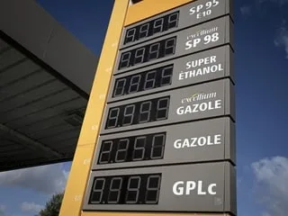 INFOGRAPHIE. France, Allemagne, Espagne… Combien de temps de travail pour payer un plein de carburant ?